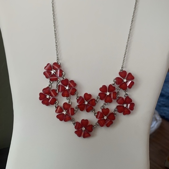 Faceted Red Flower Statement Necklace - Picture 5 of 6
